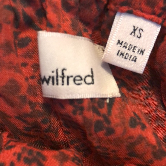 Aritzia Wilfred Promener Off-Shoulder Blouse - Picture 4 of 4